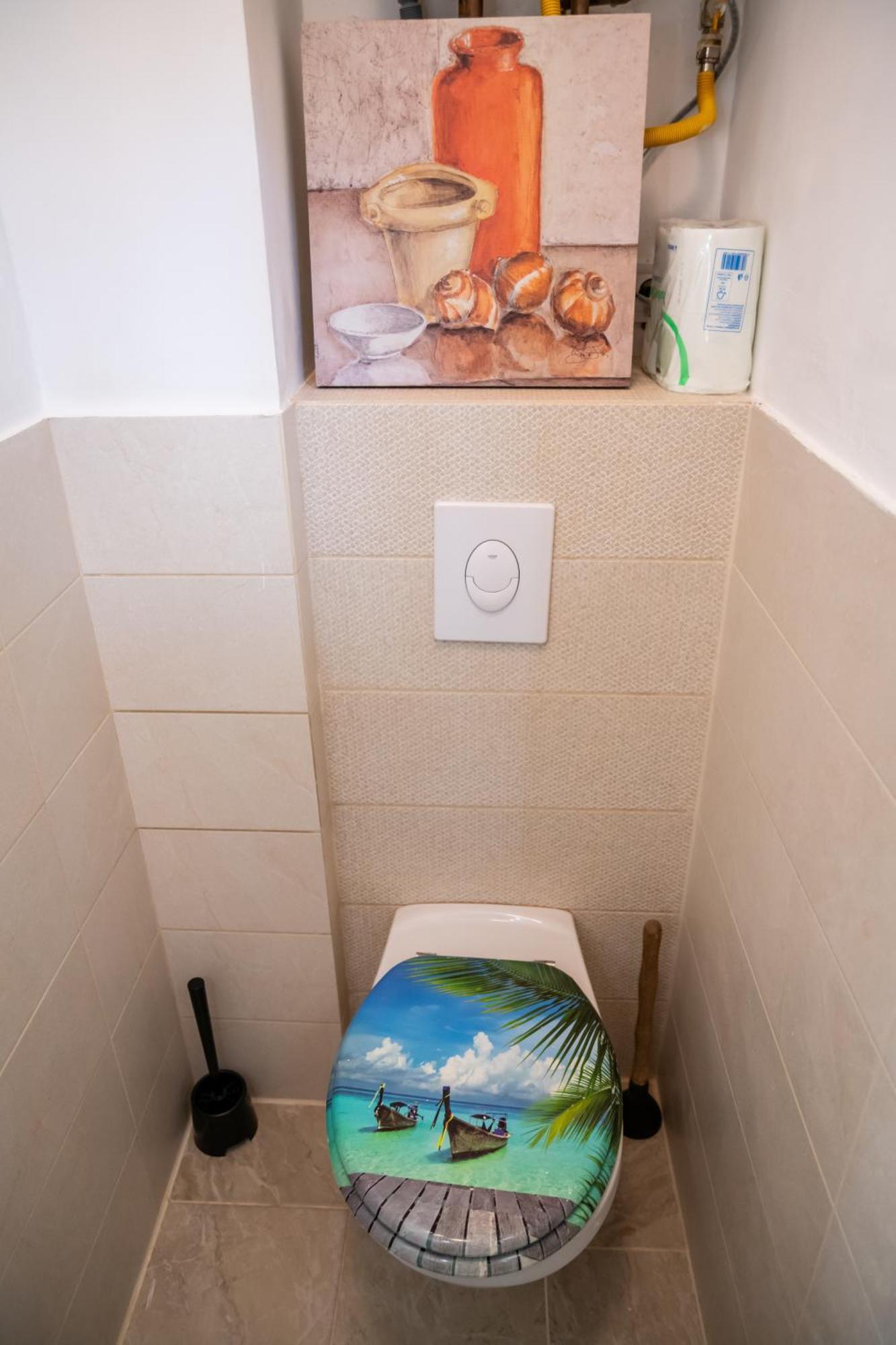 דברצן Winestone Corner Apartment מראה חיצוני תמונה