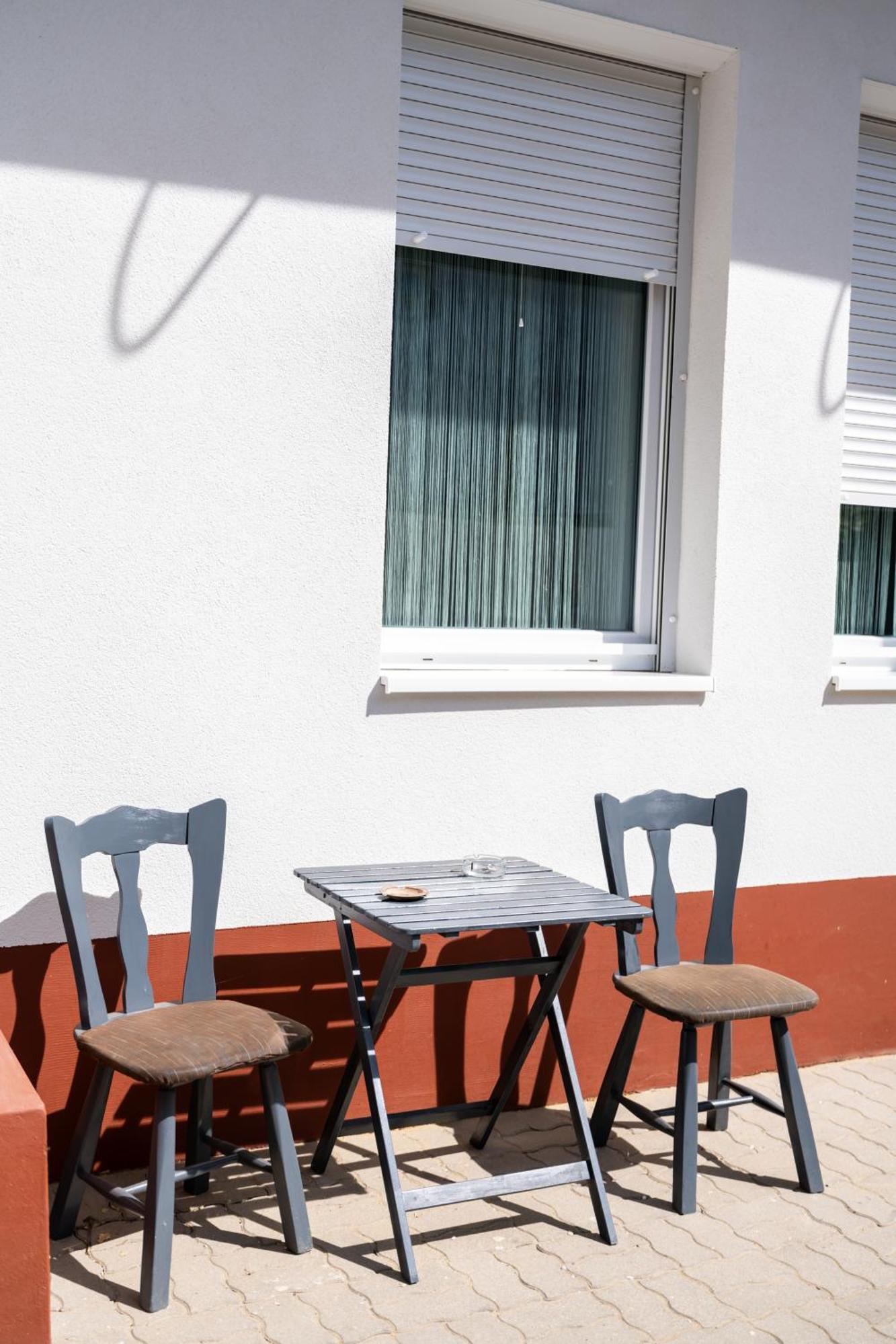 דברצן Winestone Corner Apartment מראה חיצוני תמונה